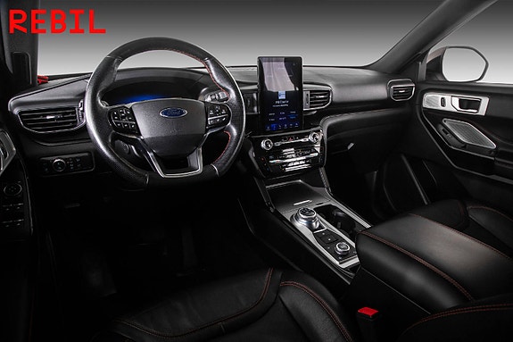 Ford Explorer 9 of 30