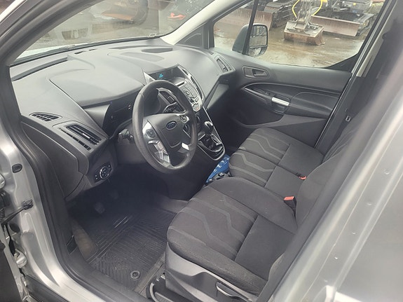 Ford Transit Connect 10 of 19