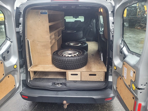 Ford Transit Connect 14 of 19