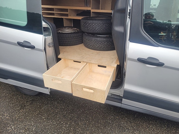 Ford Transit Connect 17 of 19