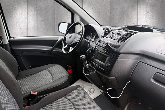 Mercedes-Benz Vito 113 9 of 22