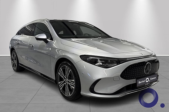 Mercedes-Benz CLA350 3 of 20