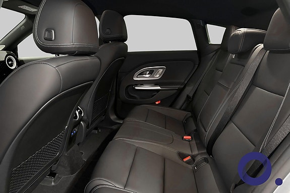 Mercedes-Benz CLA350 13 of 20