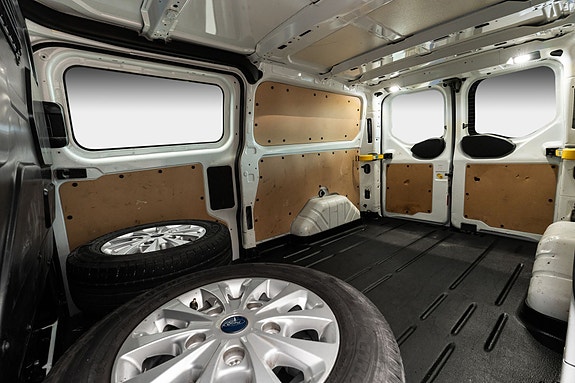 Ford Transit Custom 23 of 25