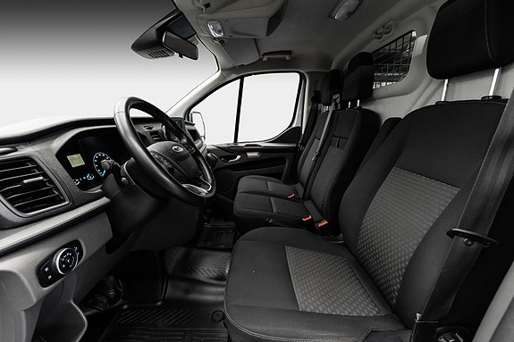 Ford Transit Custom 11 of 25