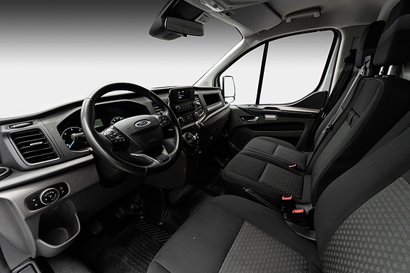Ford Transit Custom 22 of 25