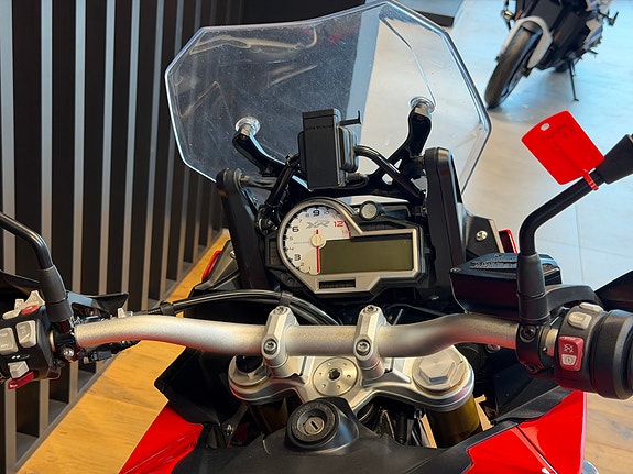 BMW S 1000 XR "Fullutstyrt" med koffertsett 9 of 11