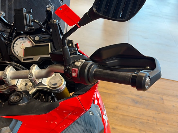BMW S 1000 XR "Fullutstyrt" med koffertsett 11 of 11