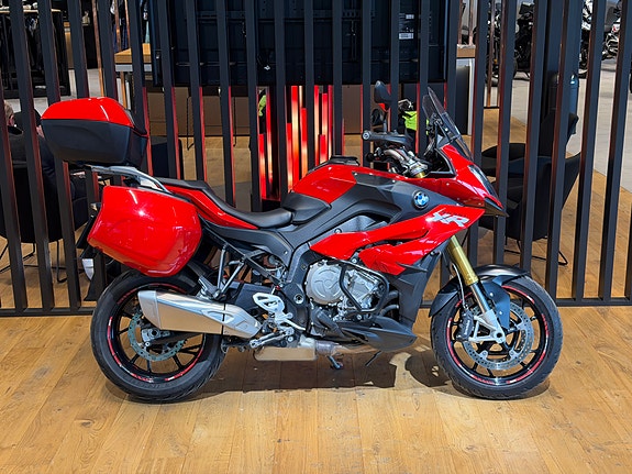 BMW S 1000 XR "Fullutstyrt" med koffertsett 2 of 11