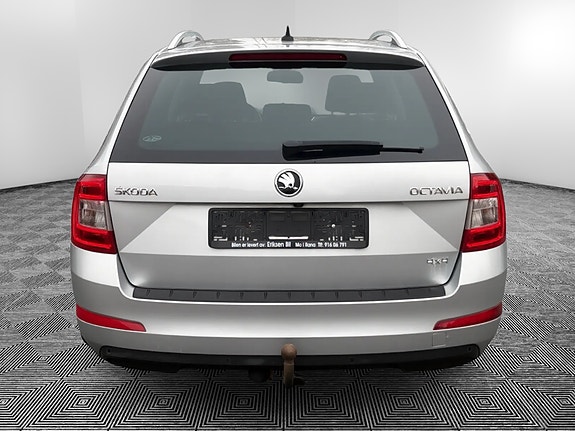 Skoda Octavia 4 of 8