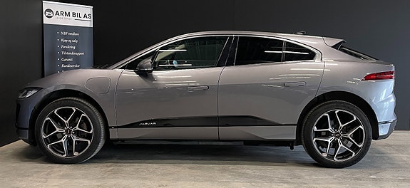 Jaguar I-PACE 12 of 30