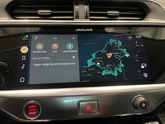 Jaguar I-PACE 29 of 30