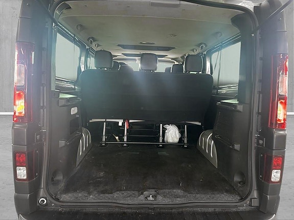 Renault Trafic 18 of 19