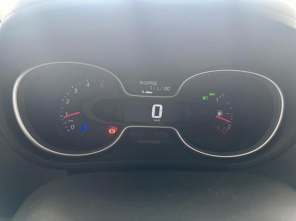 Renault Trafic 10 of 19