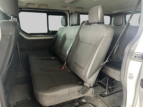 Renault Trafic 15 of 19