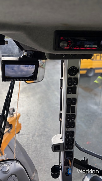 Volvo L70G 18 of 24