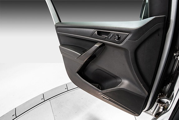 Volkswagen Caddy 16 of 21
