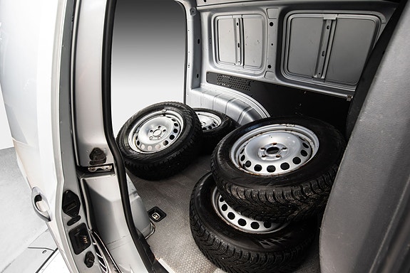 Volkswagen Caddy 10 of 21