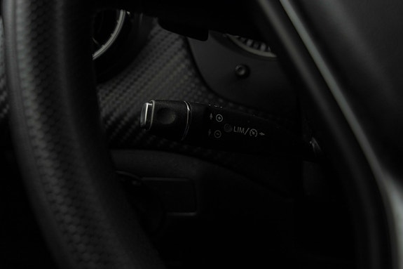 Mercedes-Benz GLA180 16 of 24