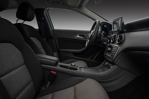 Mercedes-Benz GLA180 22 of 24