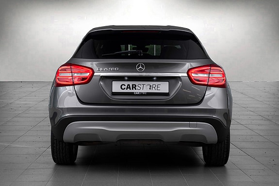 Mercedes-Benz GLA180 5 of 24