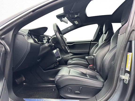 Tesla Model S 9 of 30
