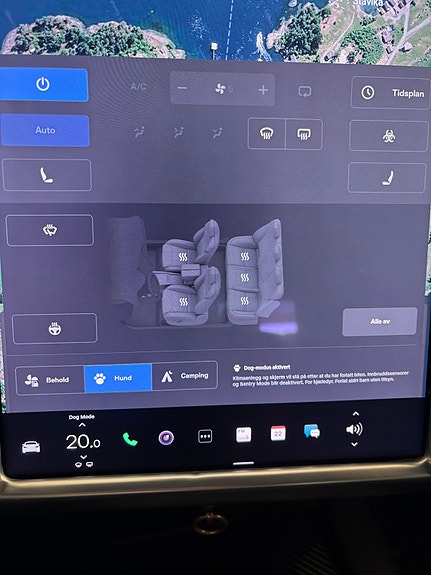 Tesla Model S 24 of 30