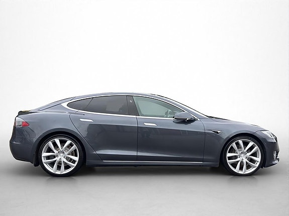 Tesla Model S 4 of 30