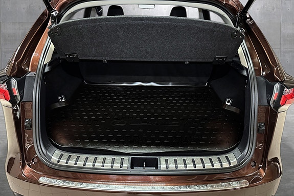 Lexus NX300h 26 of 26