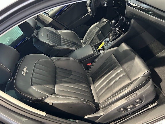 Skoda Superb 14 of 21