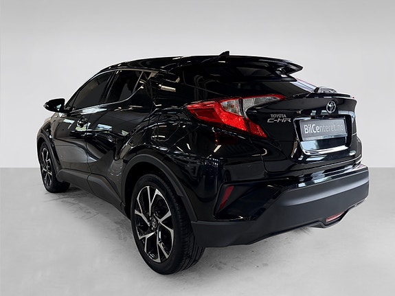 Toyota C-HR 6 of 29