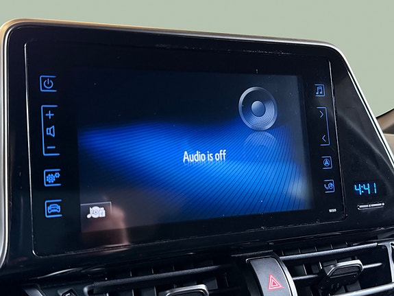 Toyota C-HR 20 of 29