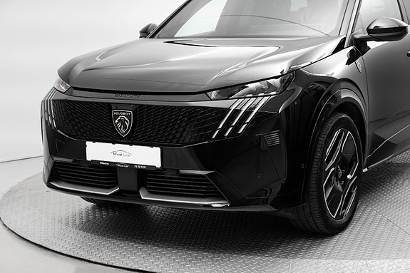 Peugeot 5008 2 of 30