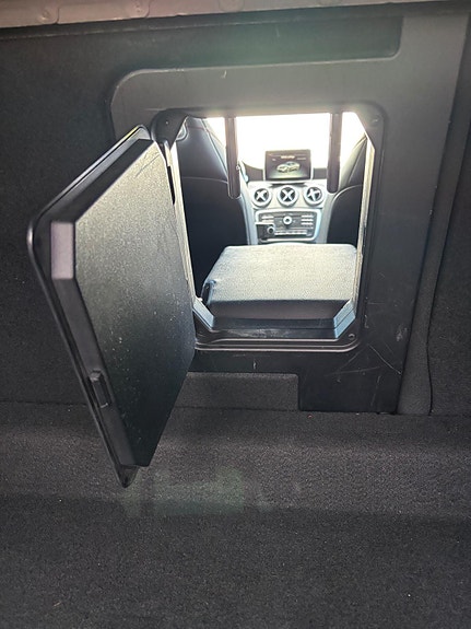 Mercedes-Benz CLA200 23 of 30