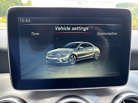 Mercedes-Benz CLA200 13 of 30