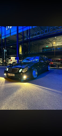 Mercedes-Benz E280 2 of 2