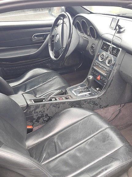 Mercedes-Benz SLK230 2 of 8