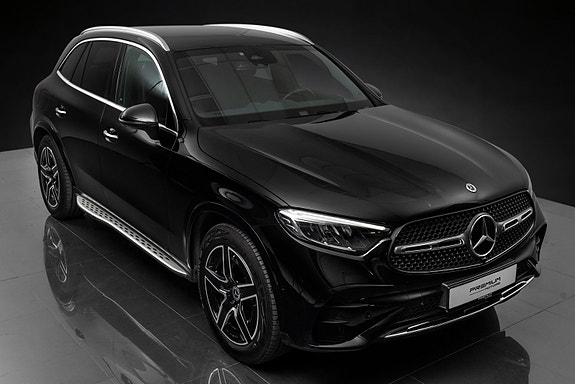 Mercedes-Benz GLC220 d 2 of 30