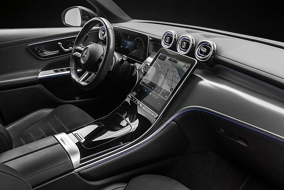 Mercedes-Benz GLC220 d 13 of 30