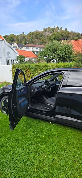 Volvo EX30 5 of 13