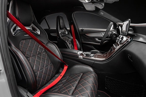 Mercedes-Benz C63 19 of 30