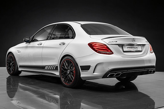 Mercedes-Benz C63 9 of 30