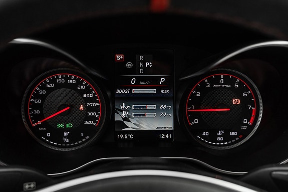 Mercedes-Benz C63 25 of 30