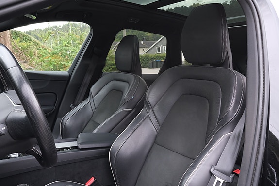 Volvo XC60 23 of 27