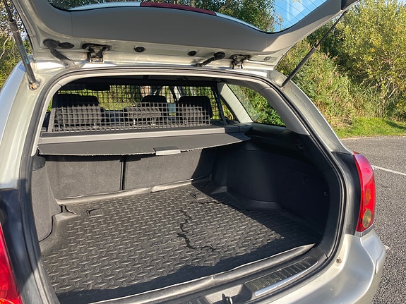 Toyota Avensis 8 of 22