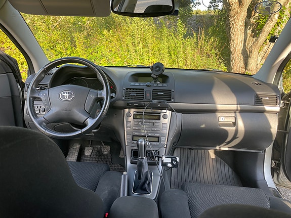 Toyota Avensis 10 of 22