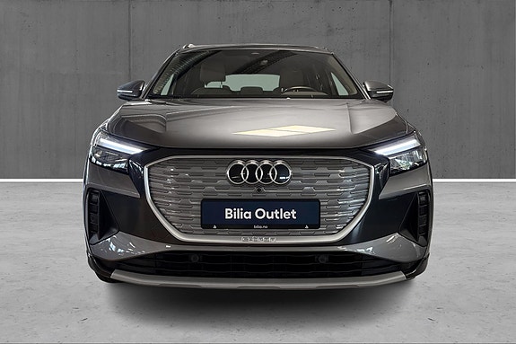 Audi Q4 e-tron 2 of 24