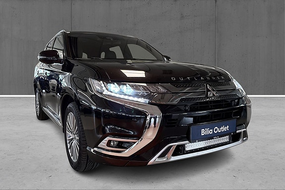 Mitsubishi Outlander 2 of 30