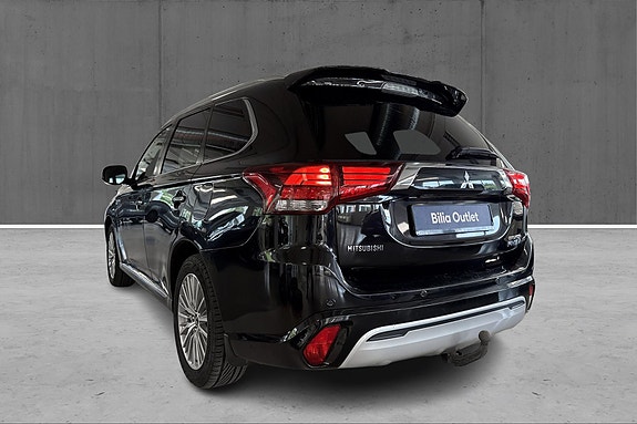 Mitsubishi Outlander 6 of 30
