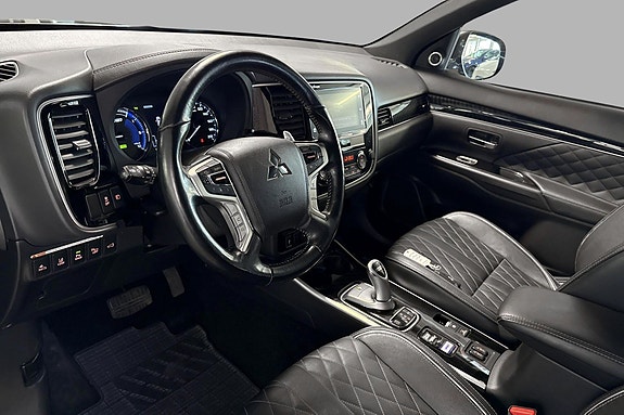 Mitsubishi Outlander 8 of 30